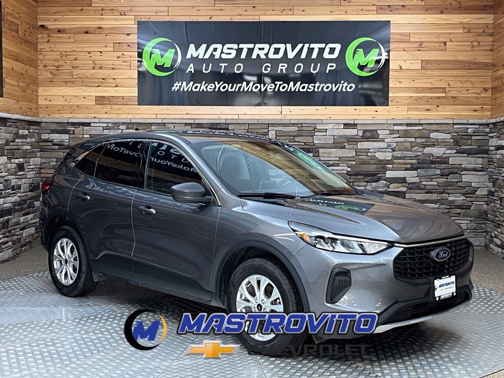 Used 2023 Ford Escape Active AWD/4WD image 1