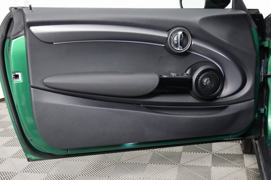 Used 2024 MINI Cooper SE FWD image 12