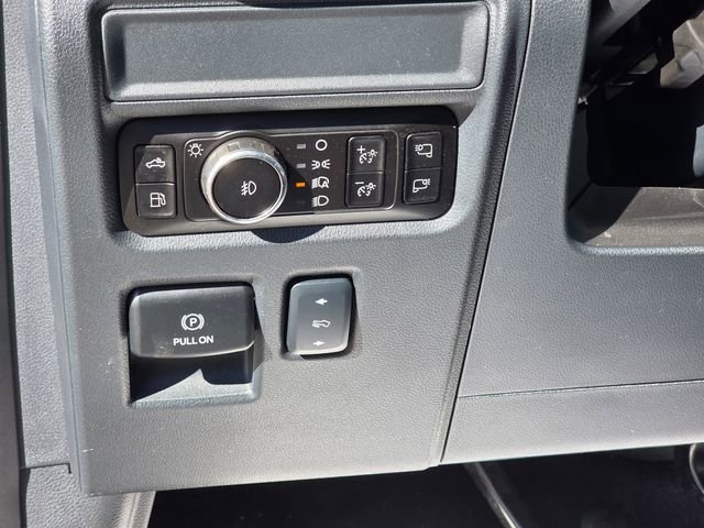 Used 2025 Ford F150 Lariat w/ Equipment Group 502A High image 9