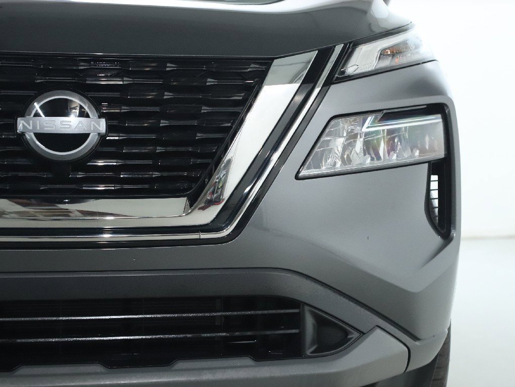 Certified 2023 Nissan Rogue SV image 8