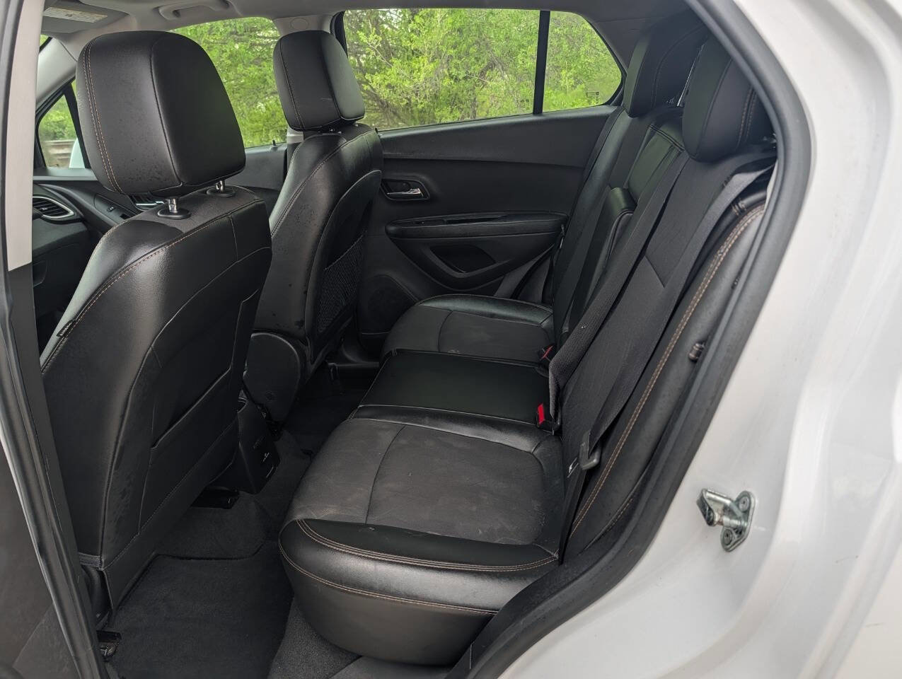 Used 2018 Chevrolet Trax LT w/ Sun & Sound Package image 4