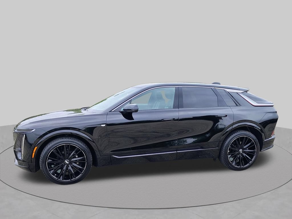 Used 2024 Cadillac Lyriq Sport AWD/4WD image 6