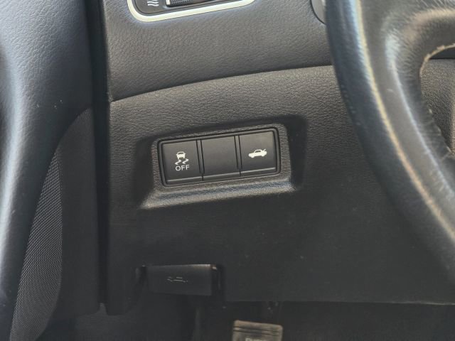 Used 2018 INFINITI Q50 Luxe w/ Essential Package (3.0T Luxe) image 21