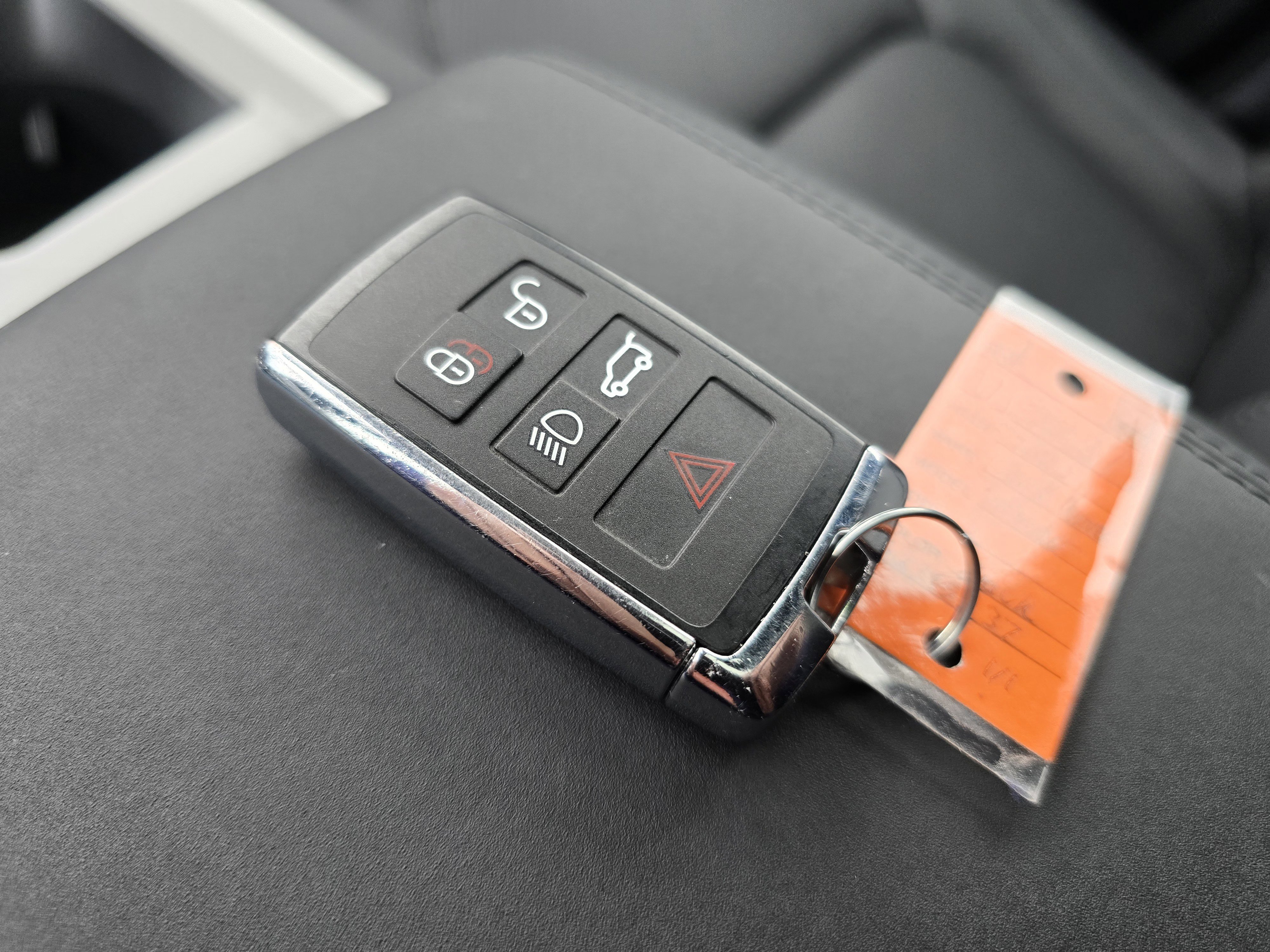 Used 2025 Land Rover Defender 110 S AWD/4WD image 45
