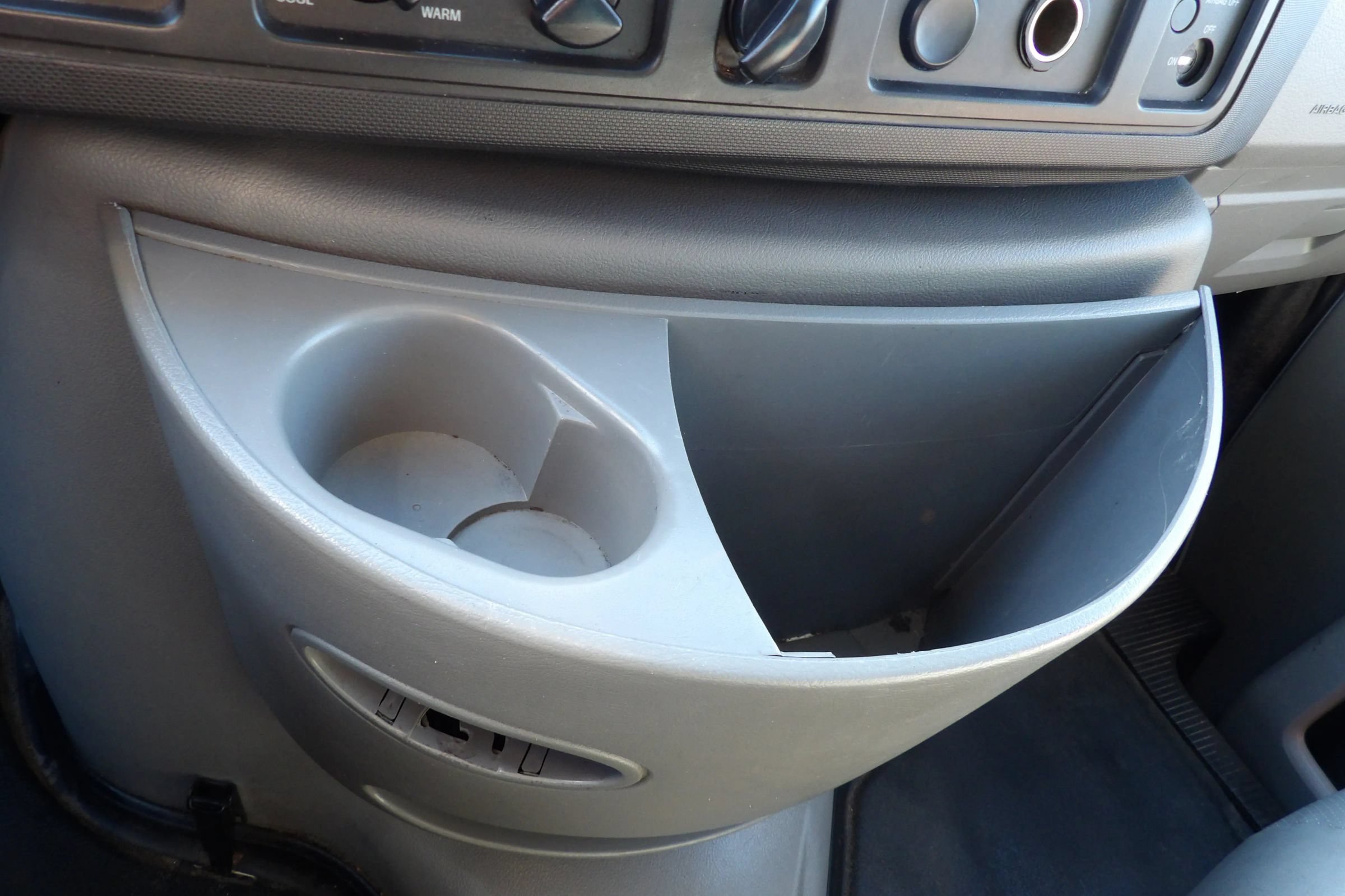 Used 2014 Ford E-350 and Econoline 350 Super Duty RWD image 18