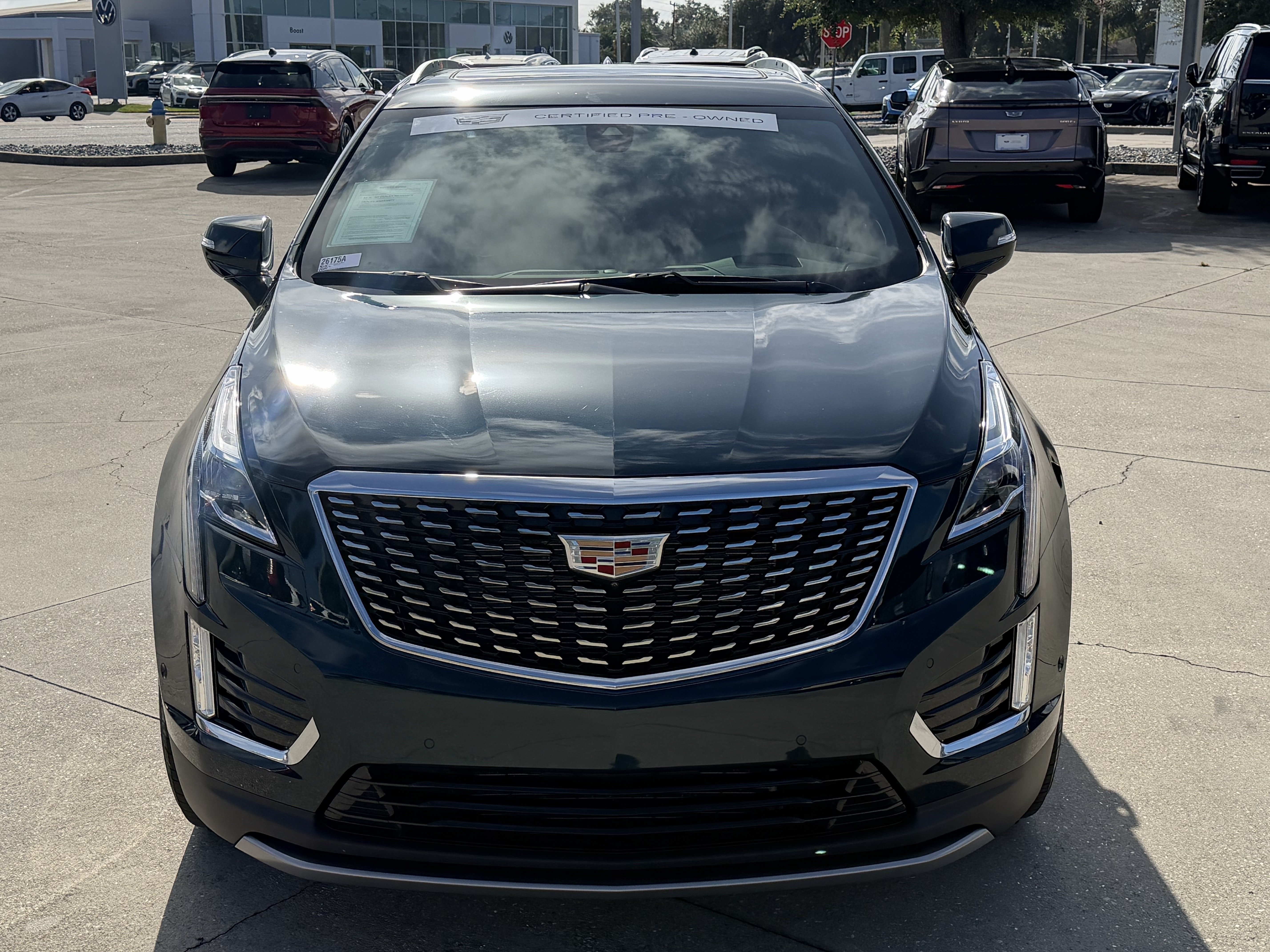 Certified 2024 Cadillac XT5 Premium Luxury w/ Technology Package FWD image 8