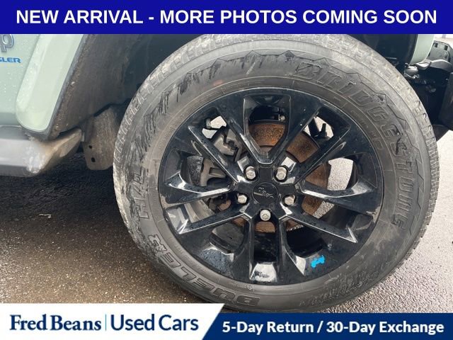 Used 2023 Jeep Wrangler Sahara 4xe image 15