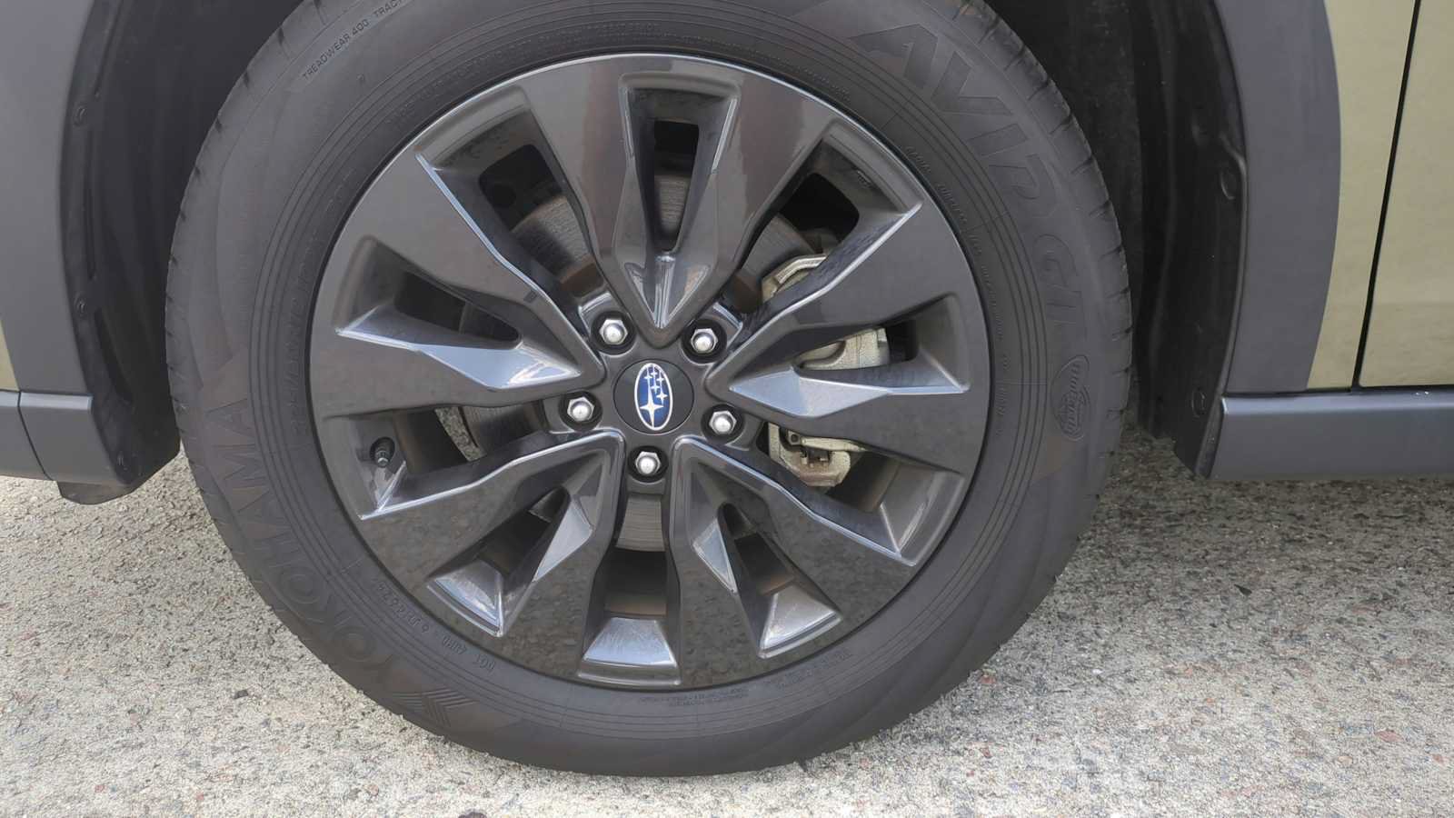 Certified 2025 Subaru Outback Onyx Edition AWD/4WD image 40