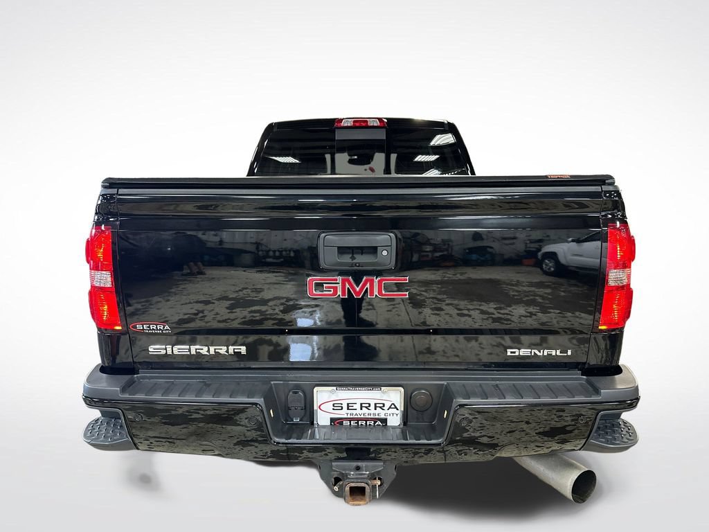 Used 2017 GMC Sierra 3500 Denali w/ Duramax Plus Package AWD/4WD image 4