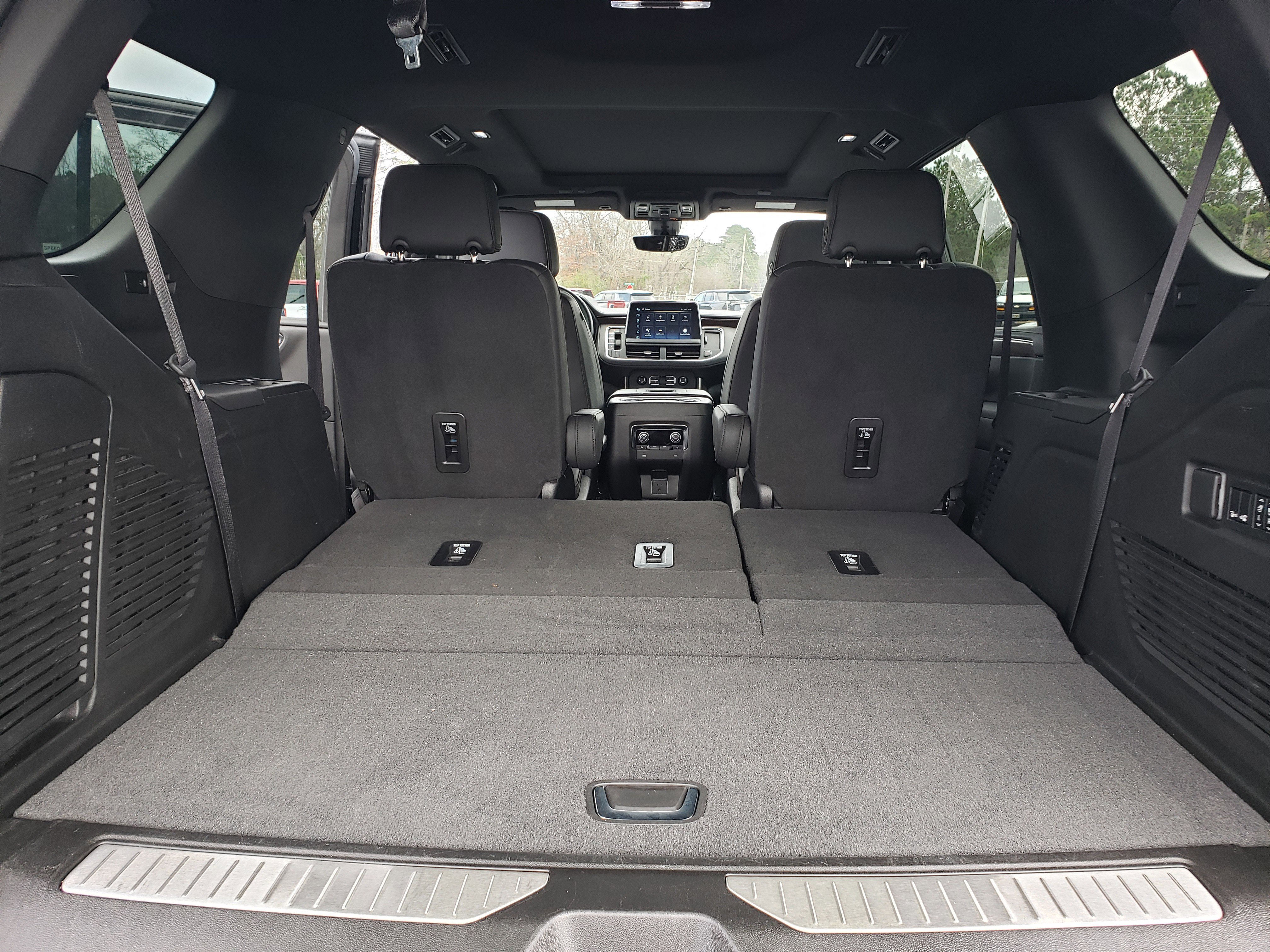 Used 2022 Chevrolet Tahoe High Country image 12