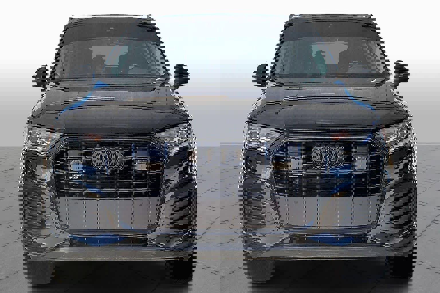 Used 2023 Audi Q7 Premium Plus image 3