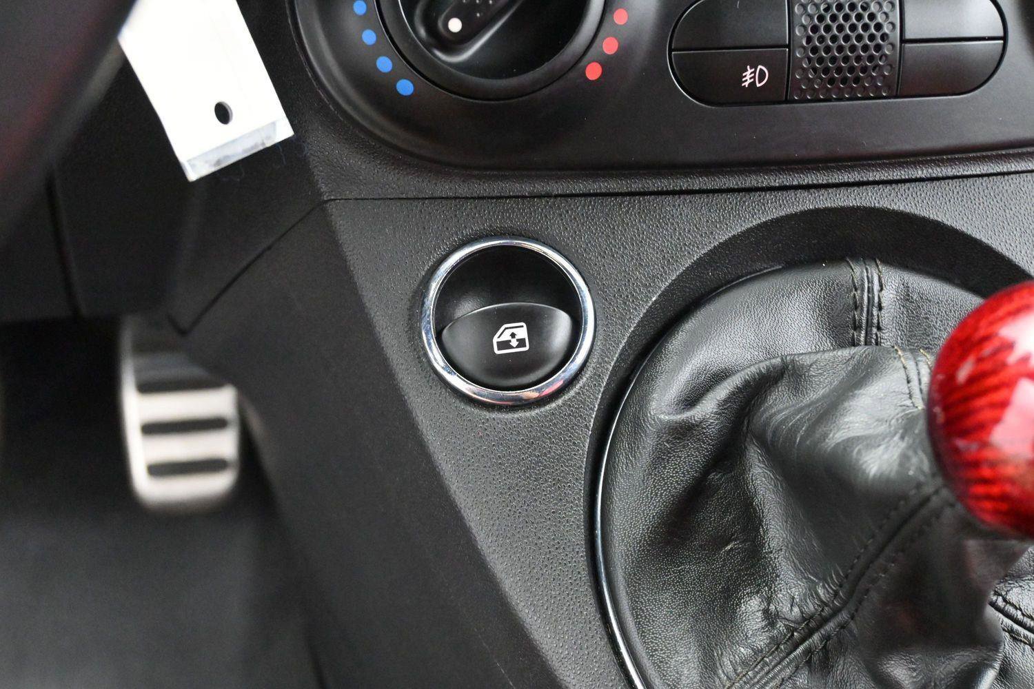 Used 2013 FIAT 500 Abarth FWD image 21