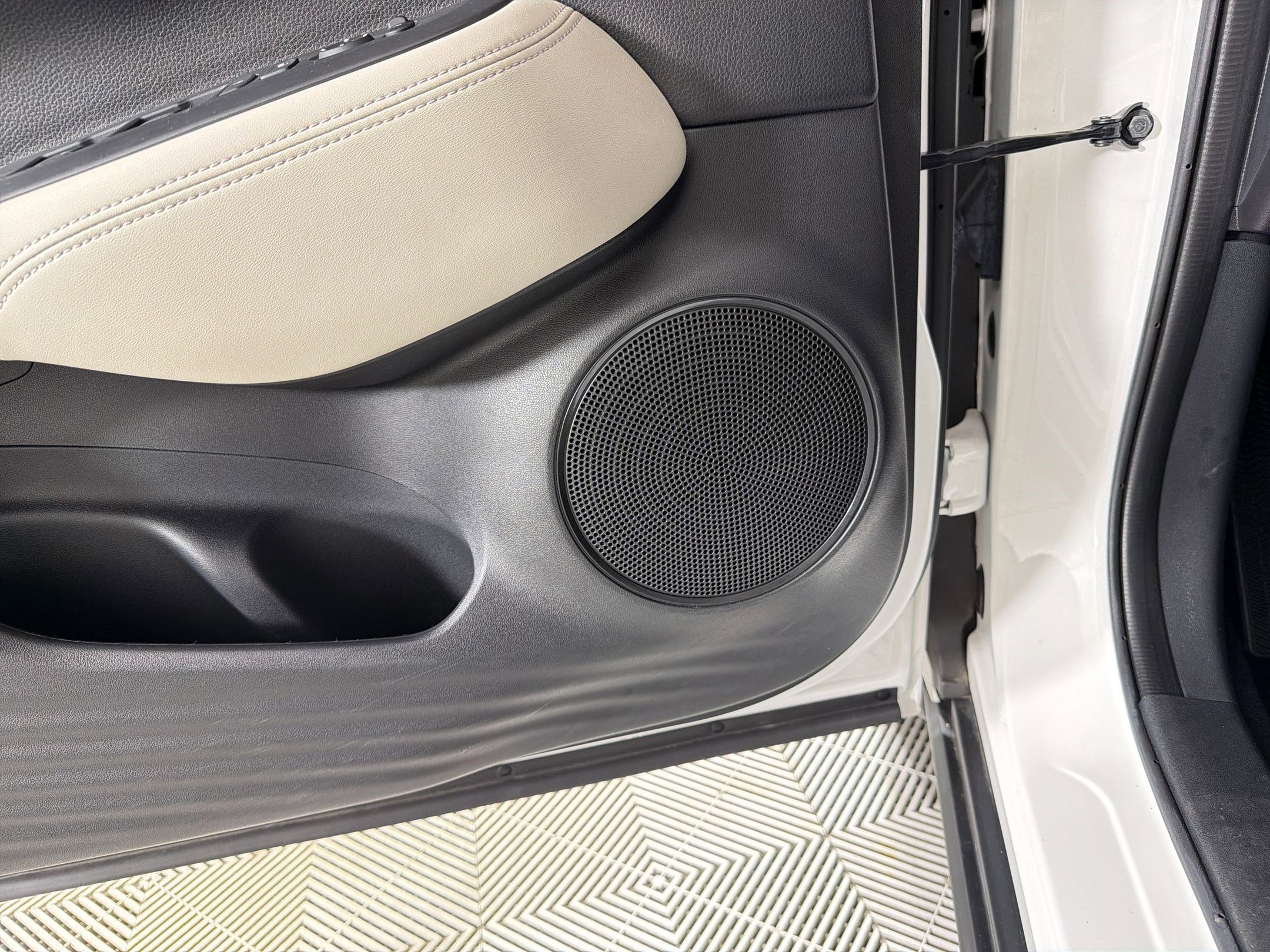 Certified 2024 Honda HR-V LX image 21