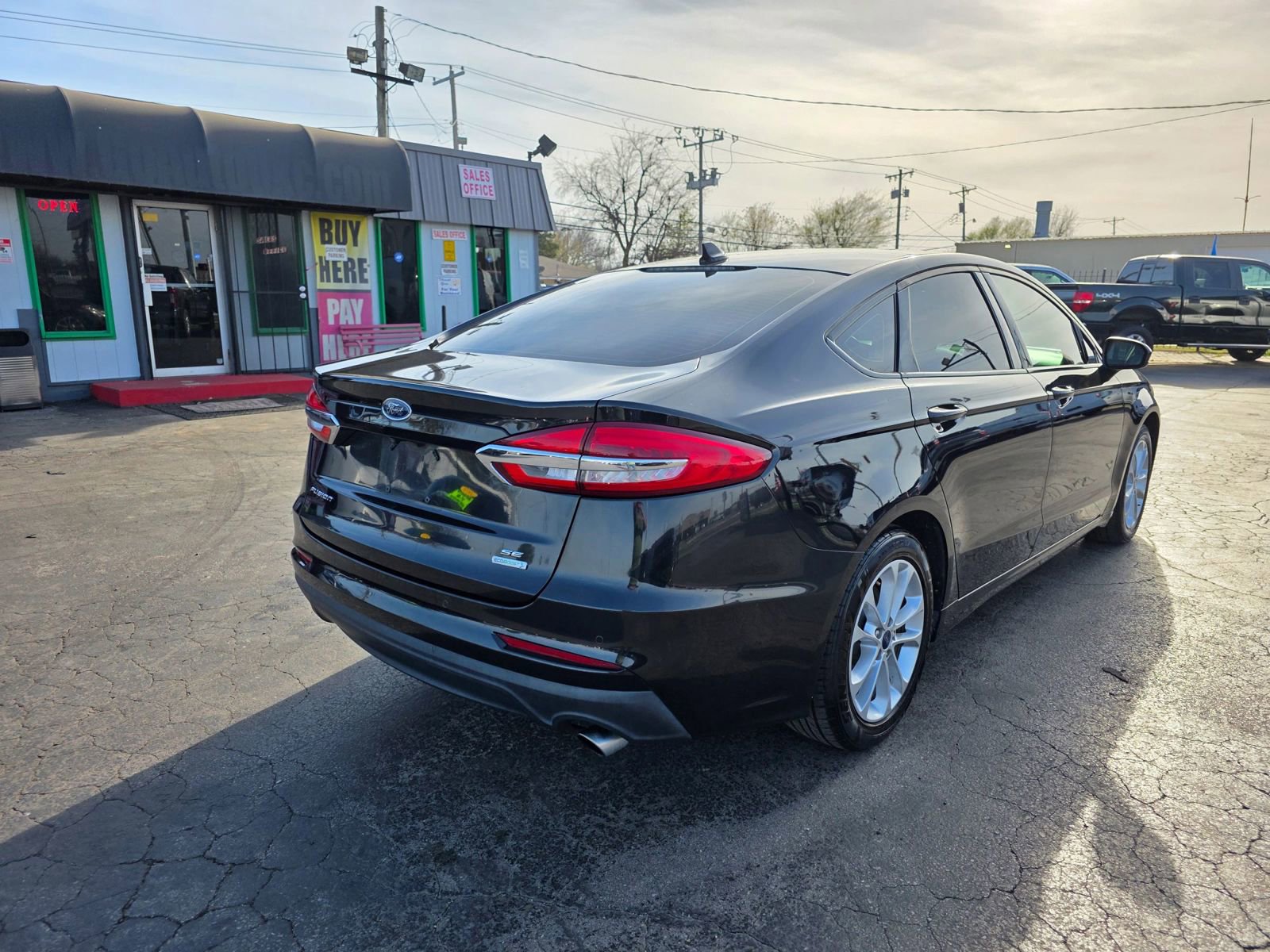 Used 2019 Ford Fusion SE image 6