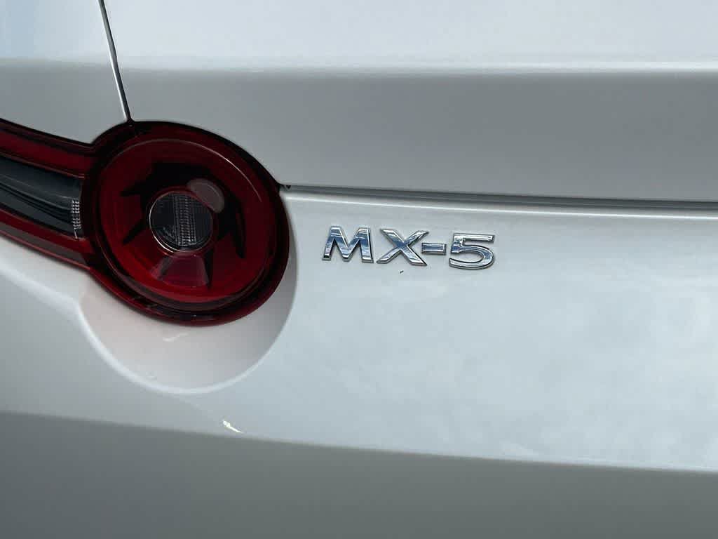 Used 2025 MAZDA MX-5 Miata RF Grand Touring RWD image 6