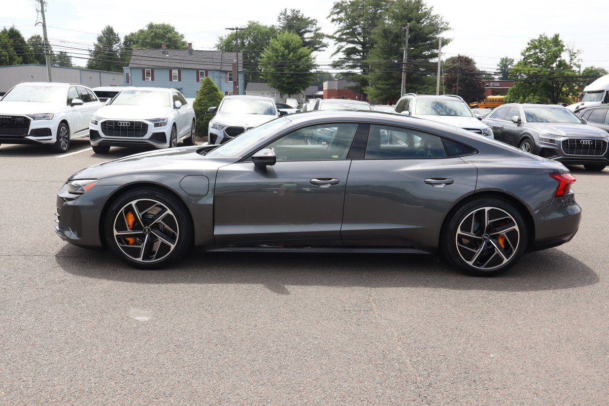 Used 2023 Audi RS e-tron GT w/ Carbon Performance Package AWD/4WD image 8