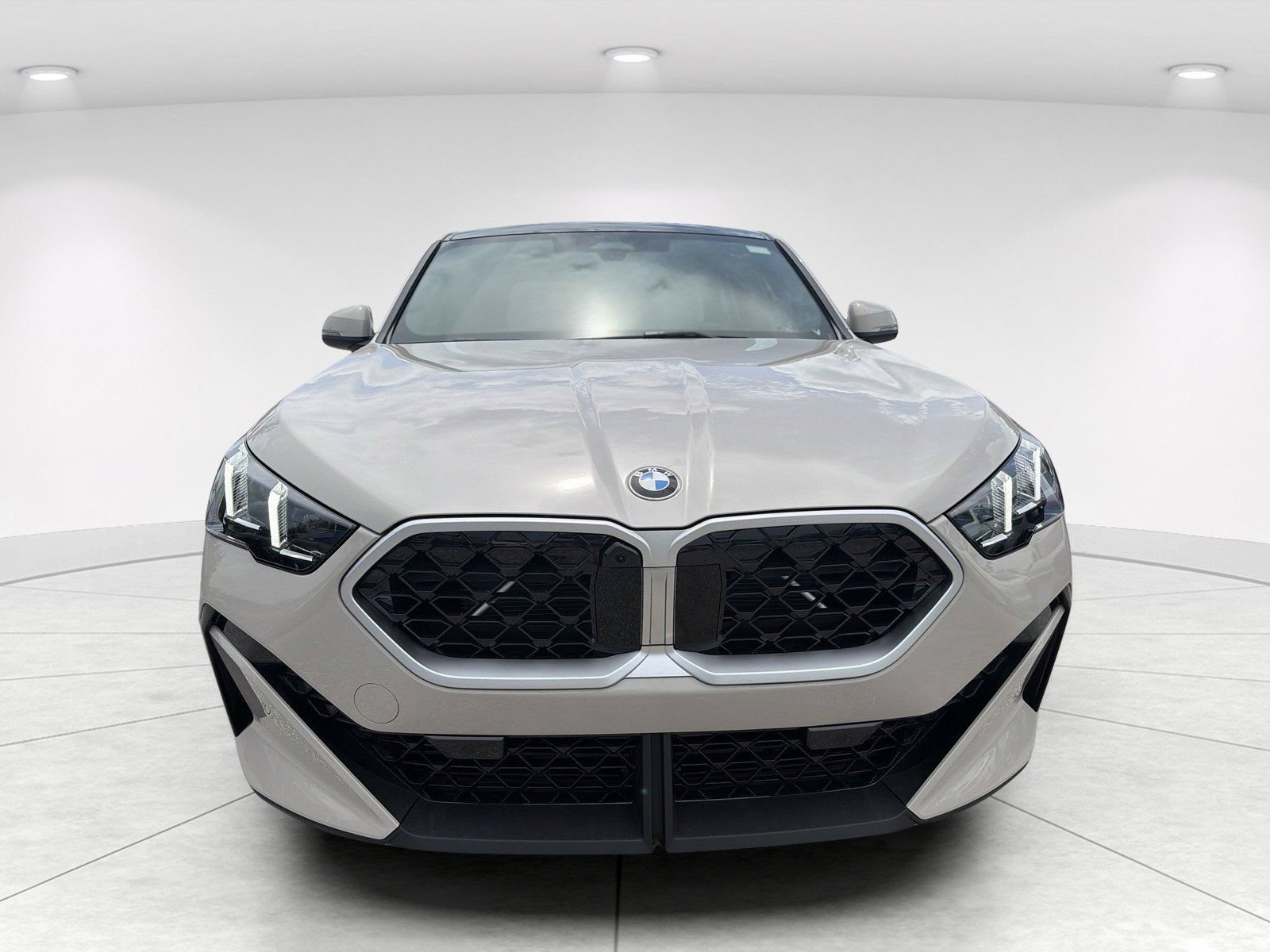 New 2026 BMW X2 xDrive28i w/ Technology Package AWD/4WD image 2