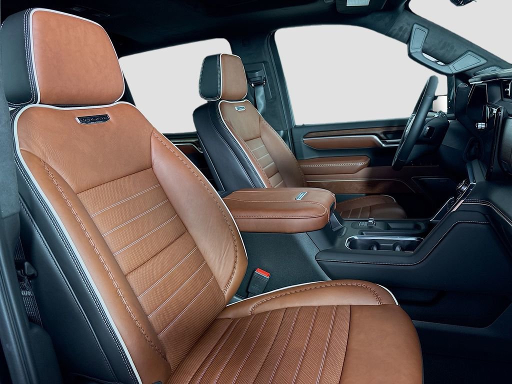 Used 2026 GMC Sierra 3500 Denali Ultimate image 32