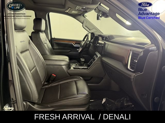 Used 2023 GMC Sierra 1500 Denali w/ Technology Package AWD/4WD image 18