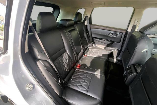 Certified 2023 Nissan Rogue Platinum w/ Platinum Premium Package FWD image 21
