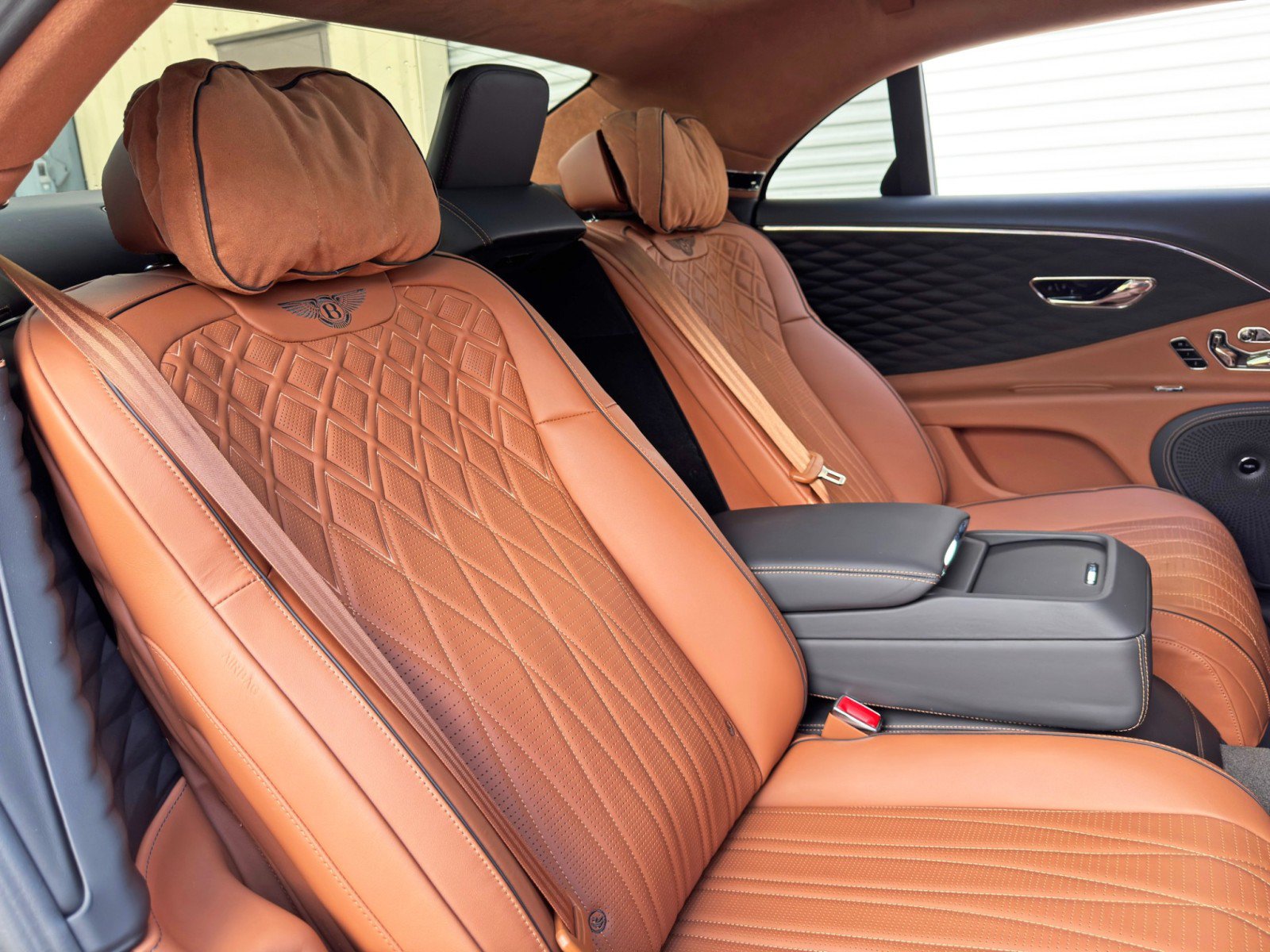 Used 2023 Bentley Flying Spur Azure AWD/4WD image 60