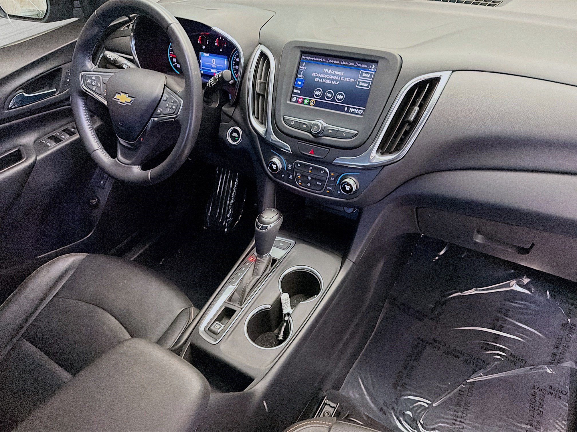 Used 2020 Chevrolet Equinox LT w/ Sport Edition FWD image 12