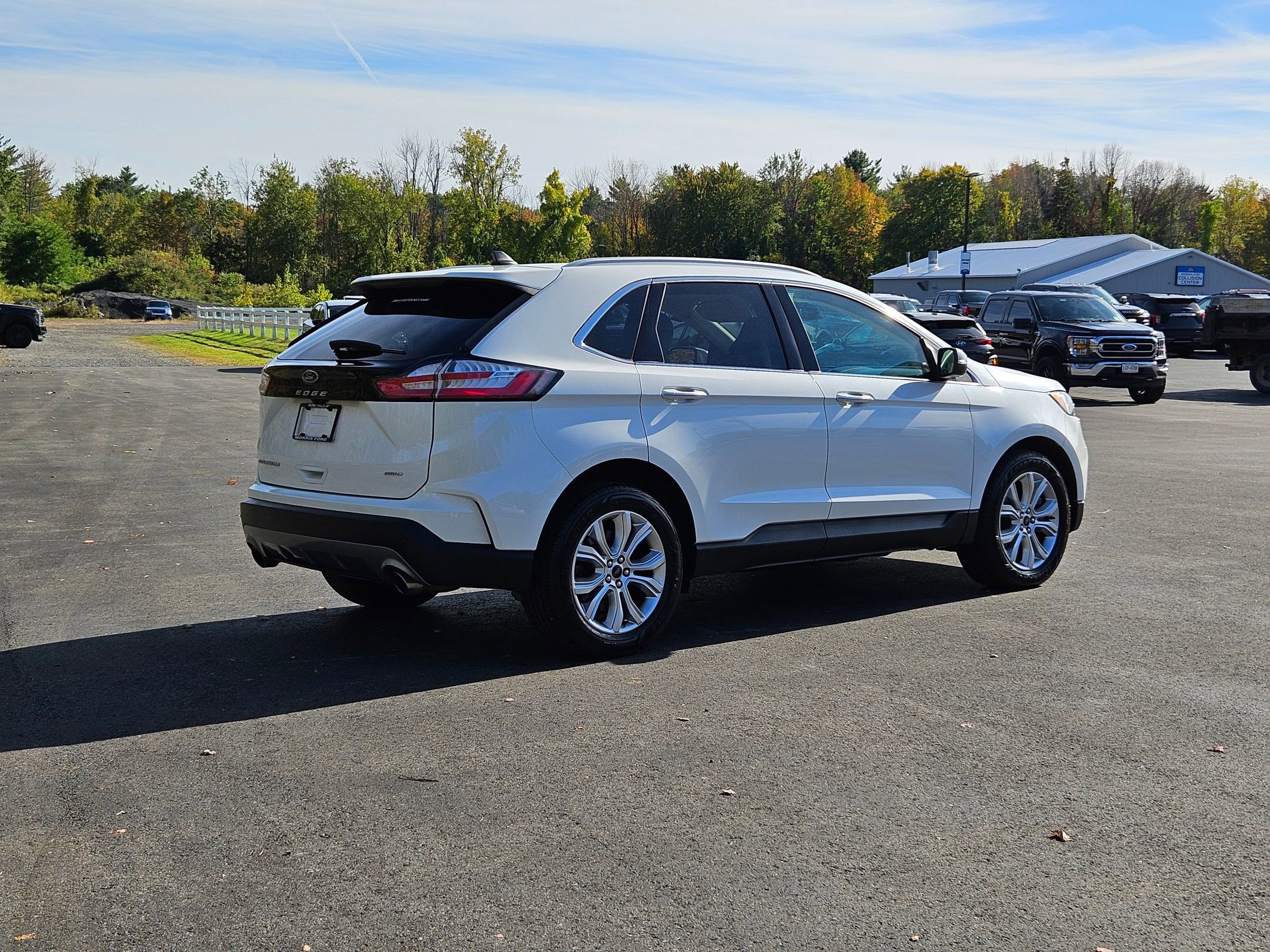 Used 2023 Ford Edge Titanium image 3