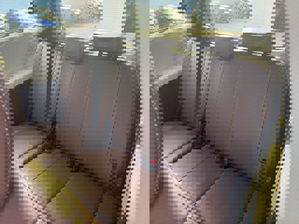 Used 2017 Toyota Sienna Limited Premium image 16