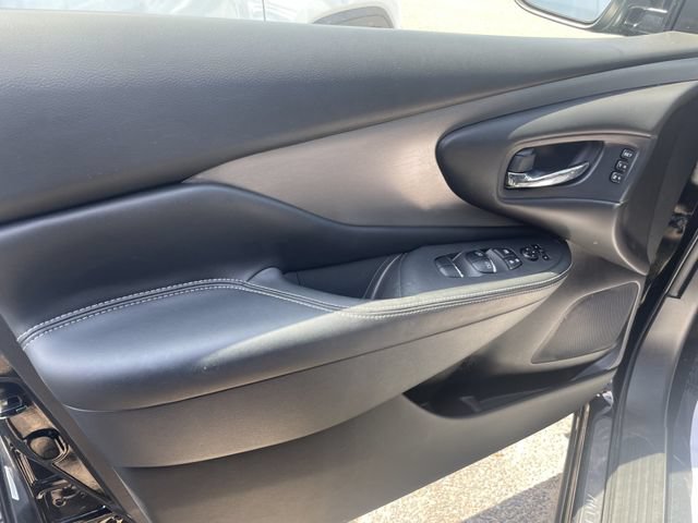 Used 2020 Nissan Murano SL w/ Moonroof Package FWD image 14