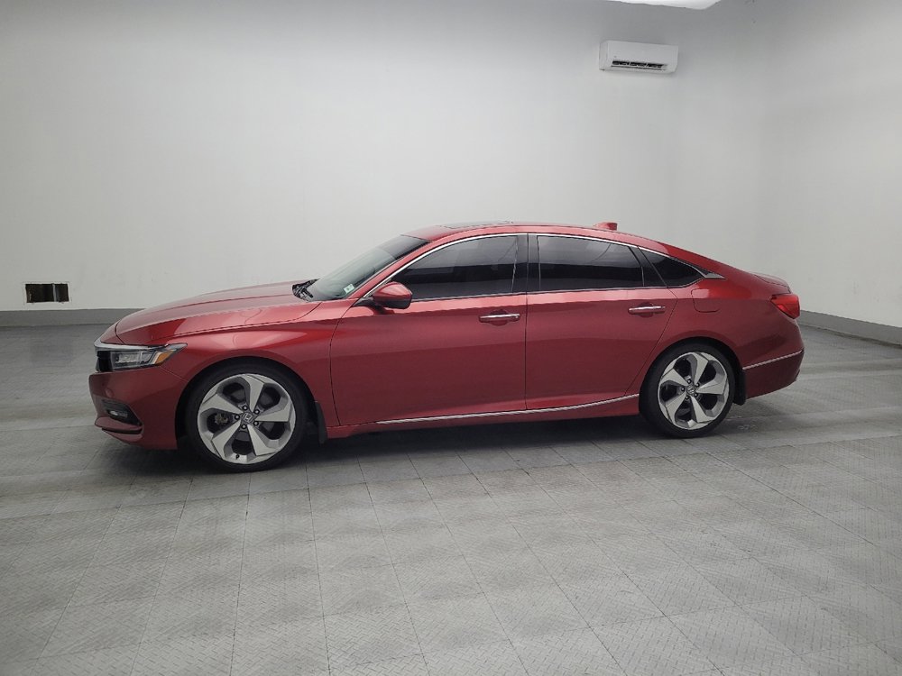 Used 2018 Honda Accord Touring image 2