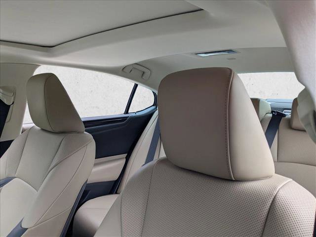Used 2021 Lexus ES 350 w/ Premium Package image 17