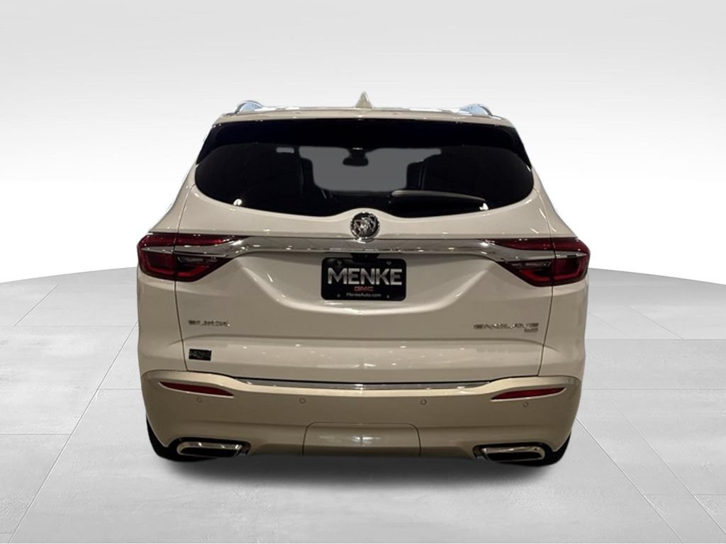Used 2018 Buick Enclave Avenir w/ Avenir Technology Package AWD/4WD image 6