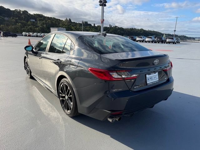 Used 2025 Toyota Camry SE FWD image 5
