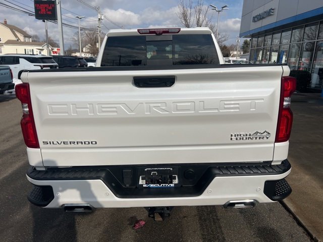 Used 2024 Chevrolet Silverado 1500 High Country w/ Technology Package image 5