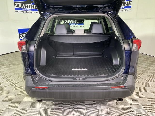 Used 2022 Toyota RAV4 XLE Premium image 32