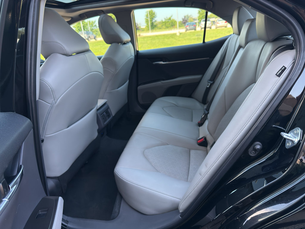 Used 2022 Toyota Camry XSE FWD image 30