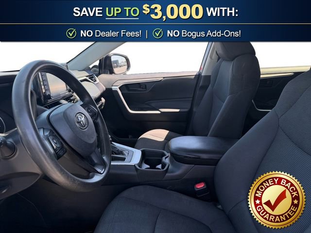 Used 2021 Toyota RAV4 LE FWD image 14