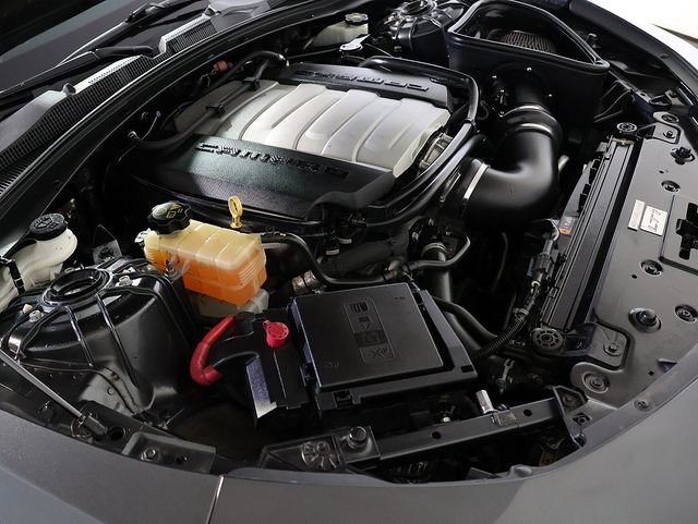 Used 2016 Chevrolet Camaro SS RWD image 28