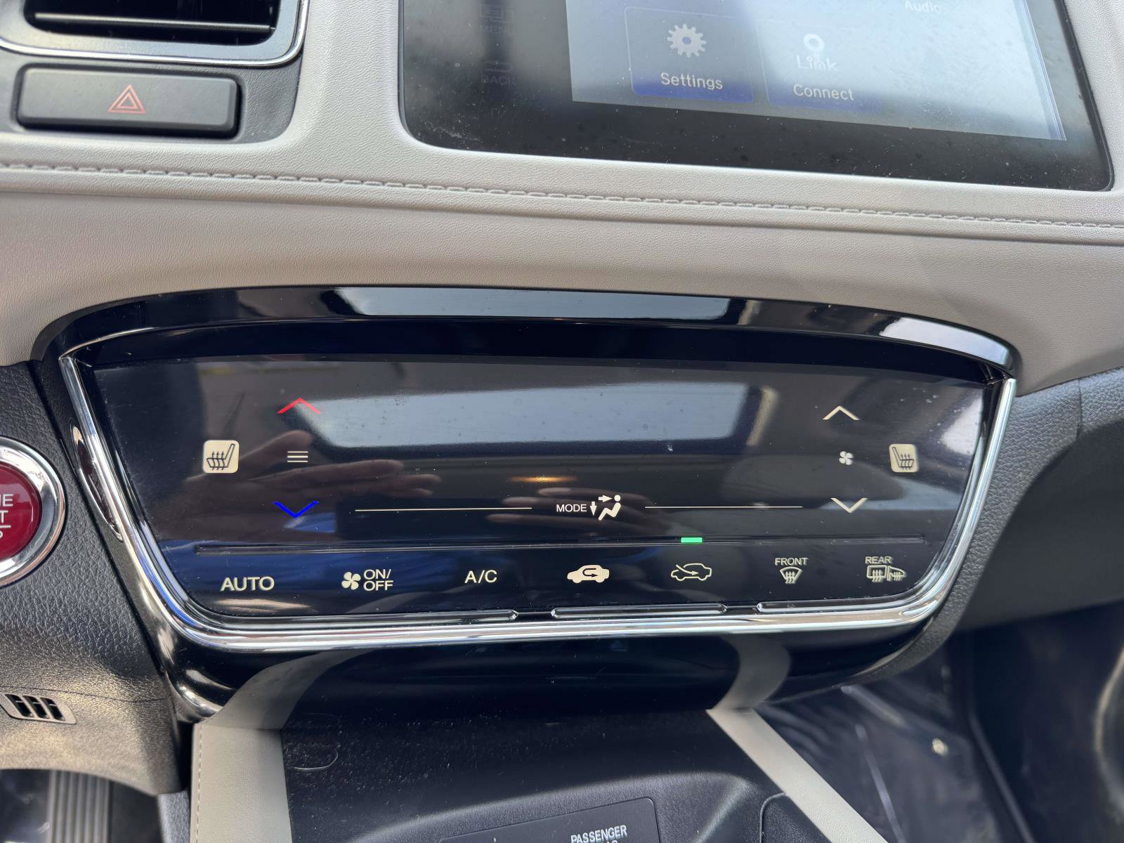 Used 2018 Honda HR-V EX image 33