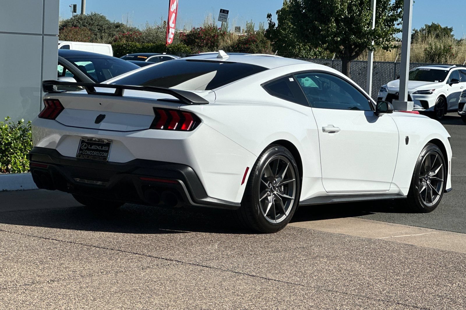 Used 2024 Ford Mustang Dark Horse RWD image 4