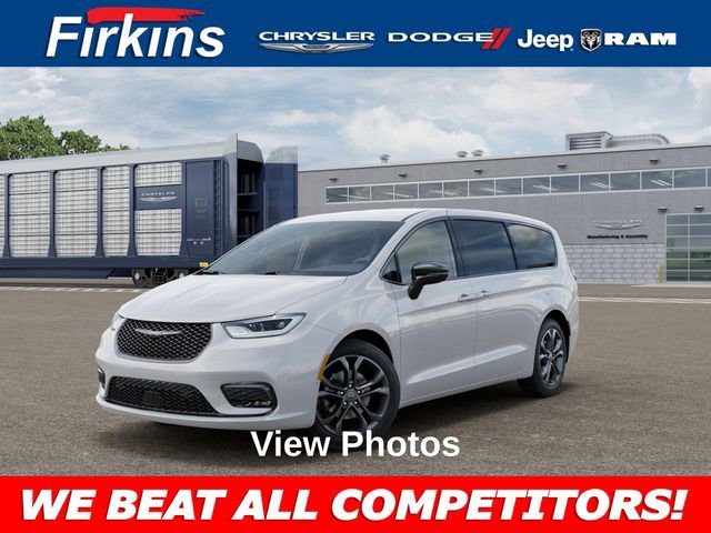 New 2026 Chrysler Pacifica Select