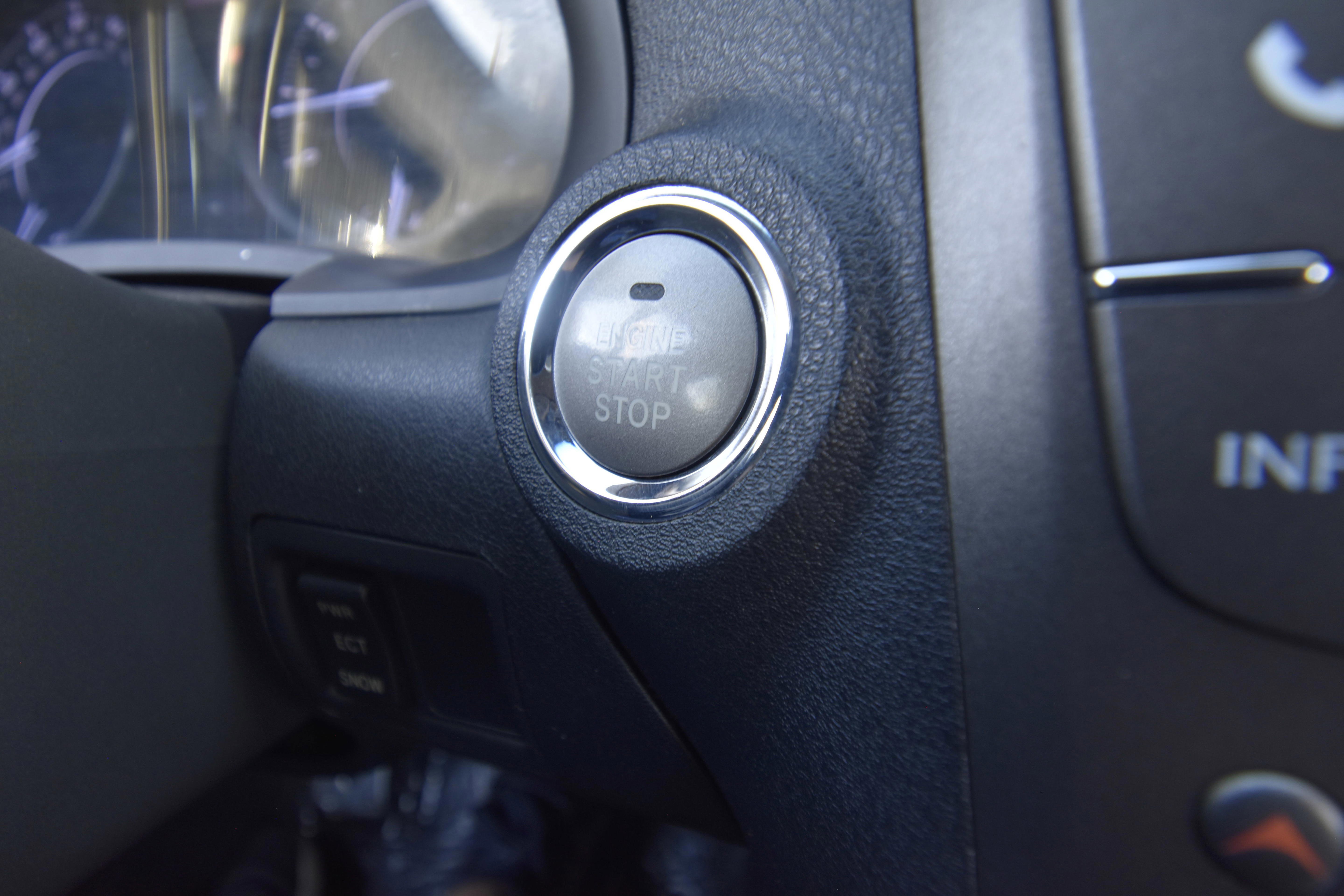 Used 2013 Lexus IS 350C w/ F-Sport Pkg w/Summer Tires RWD image 9