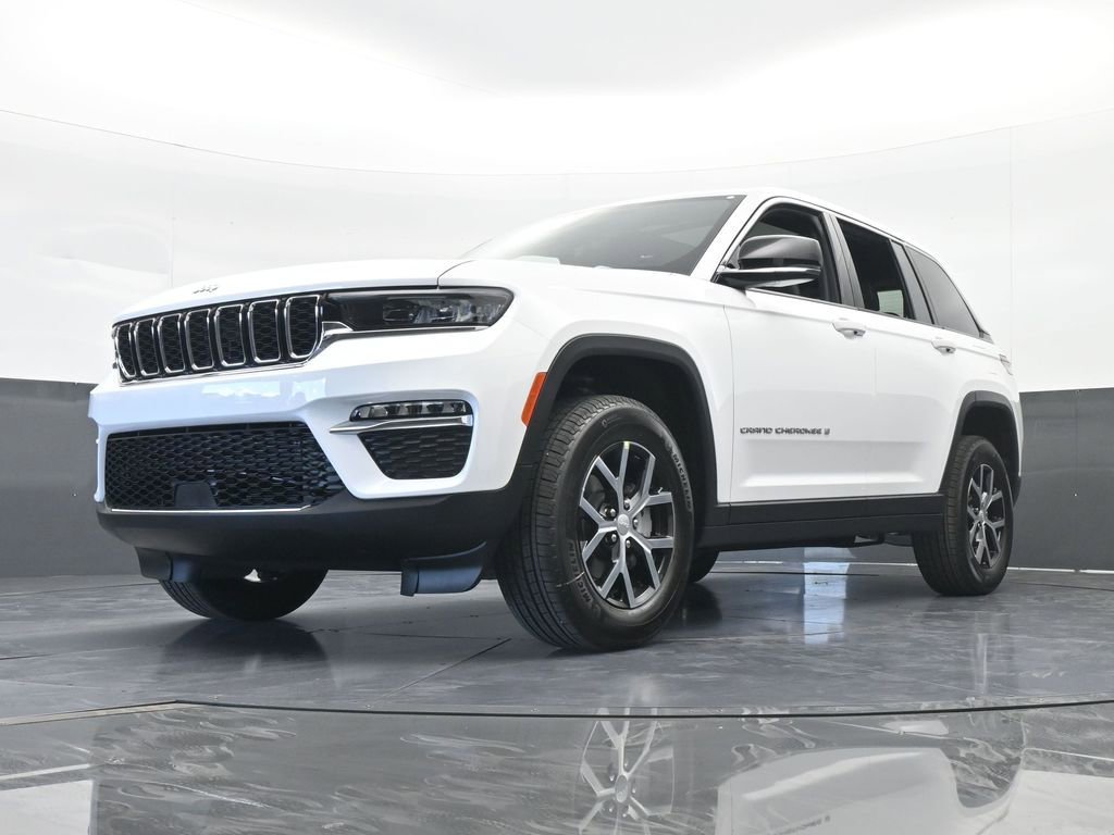 Used 2025 Jeep Grand Cherokee Limited image 50