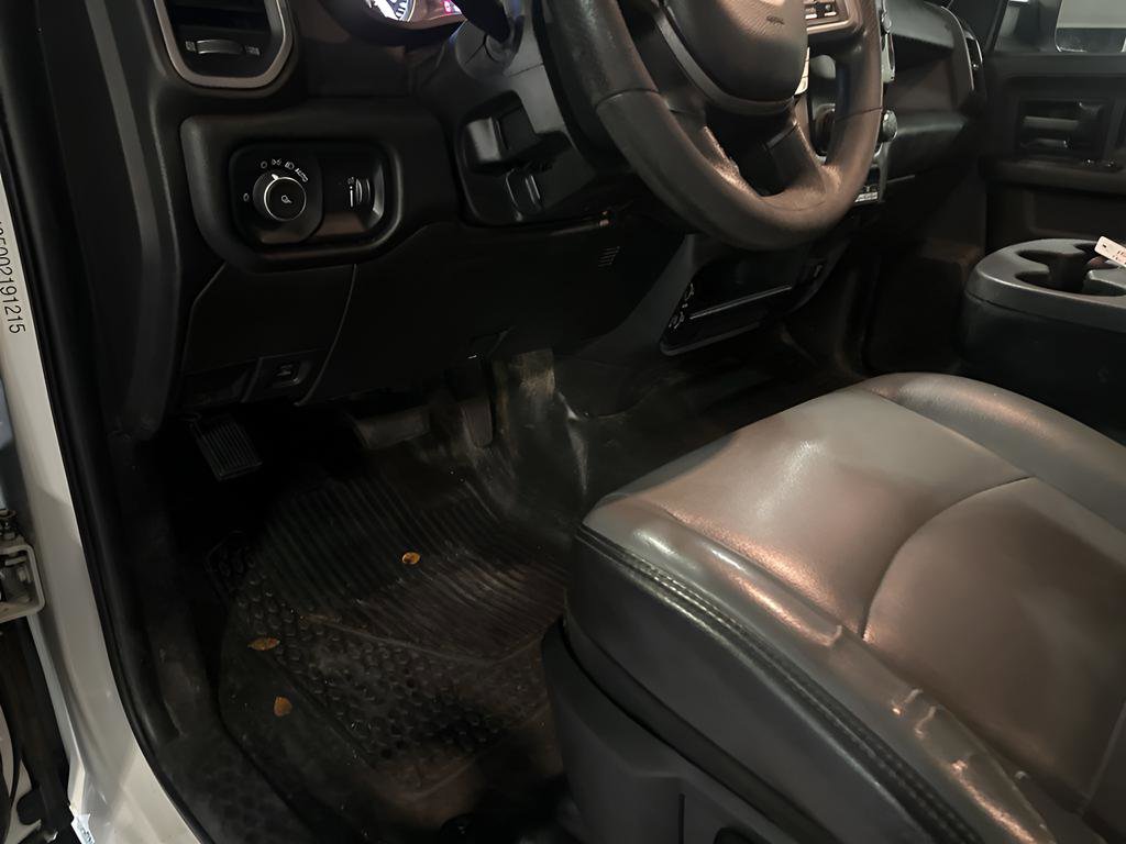 Used 2021 RAM 2500 Tradesman w/ Chrome Appearance Group image 27