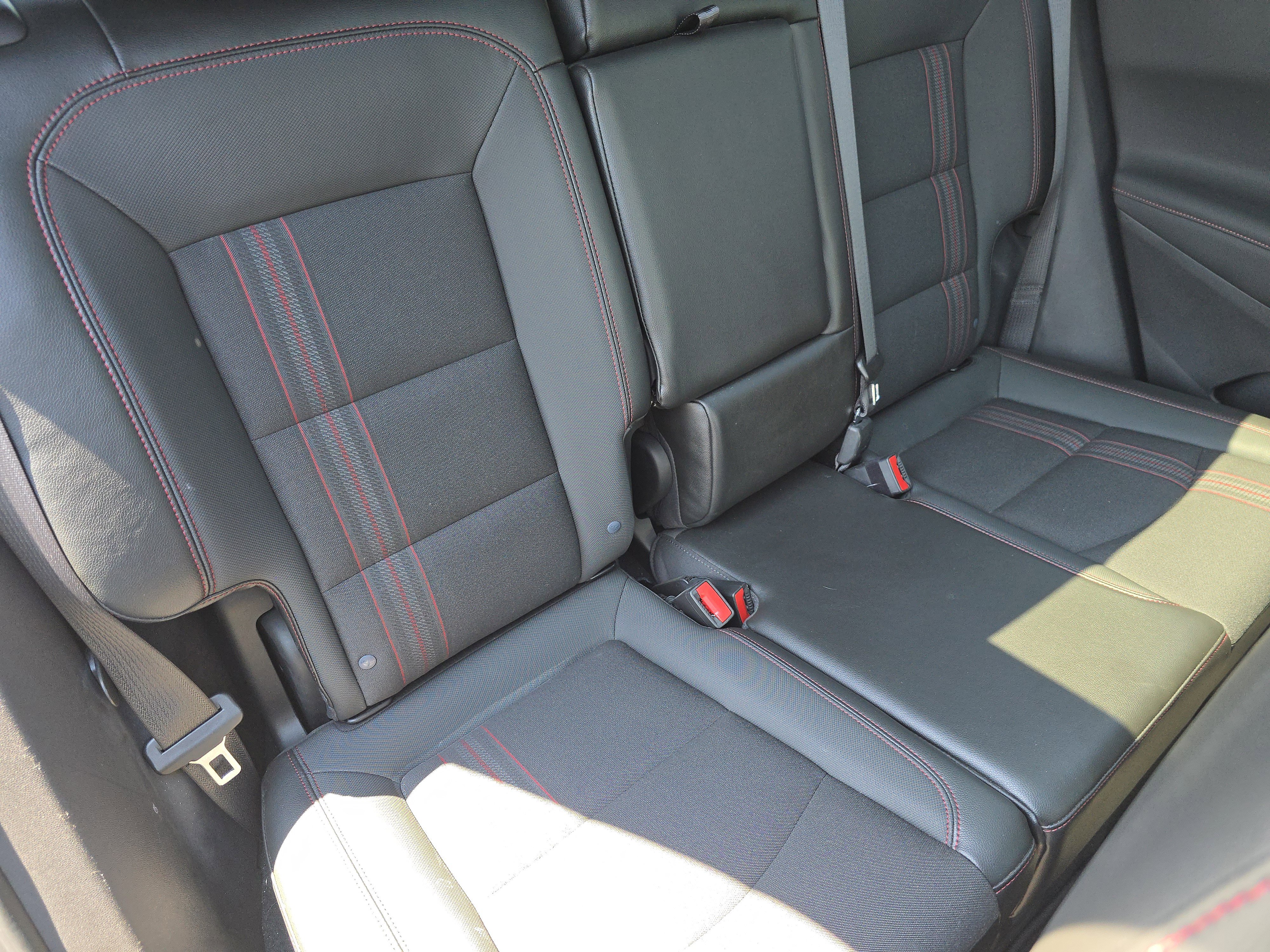 Used 2023 Chevrolet Equinox RS FWD image 22