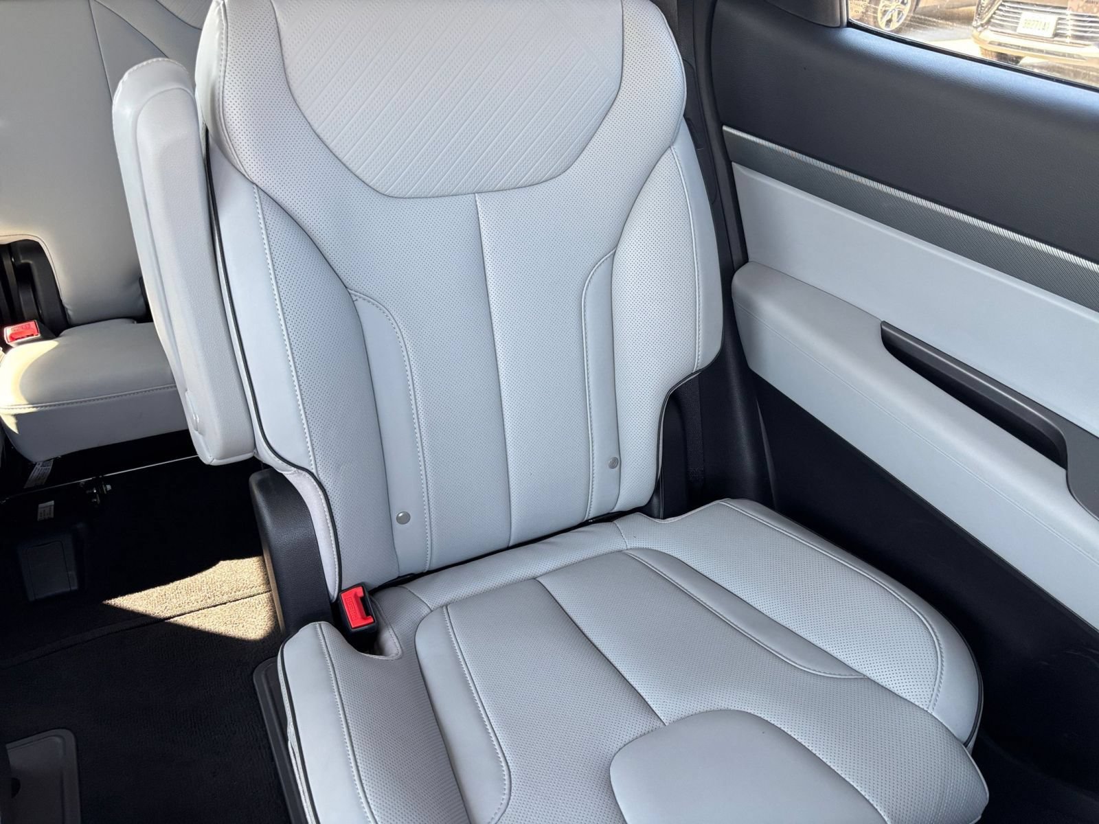 Used 2025 Hyundai Palisade SEL FWD image 40