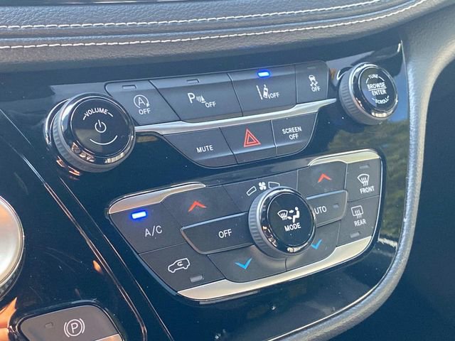 Used 2023 Chrysler Pacifica Touring-L w/ S Appearance Package image 28