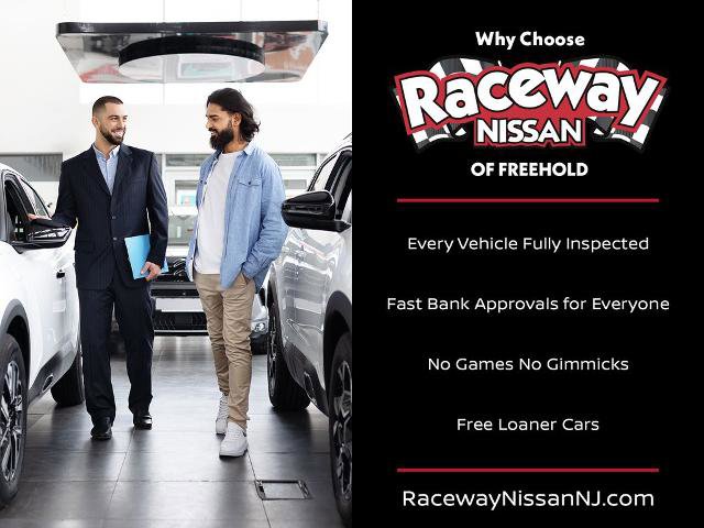 Certified 2024 Nissan Murano SV image 2