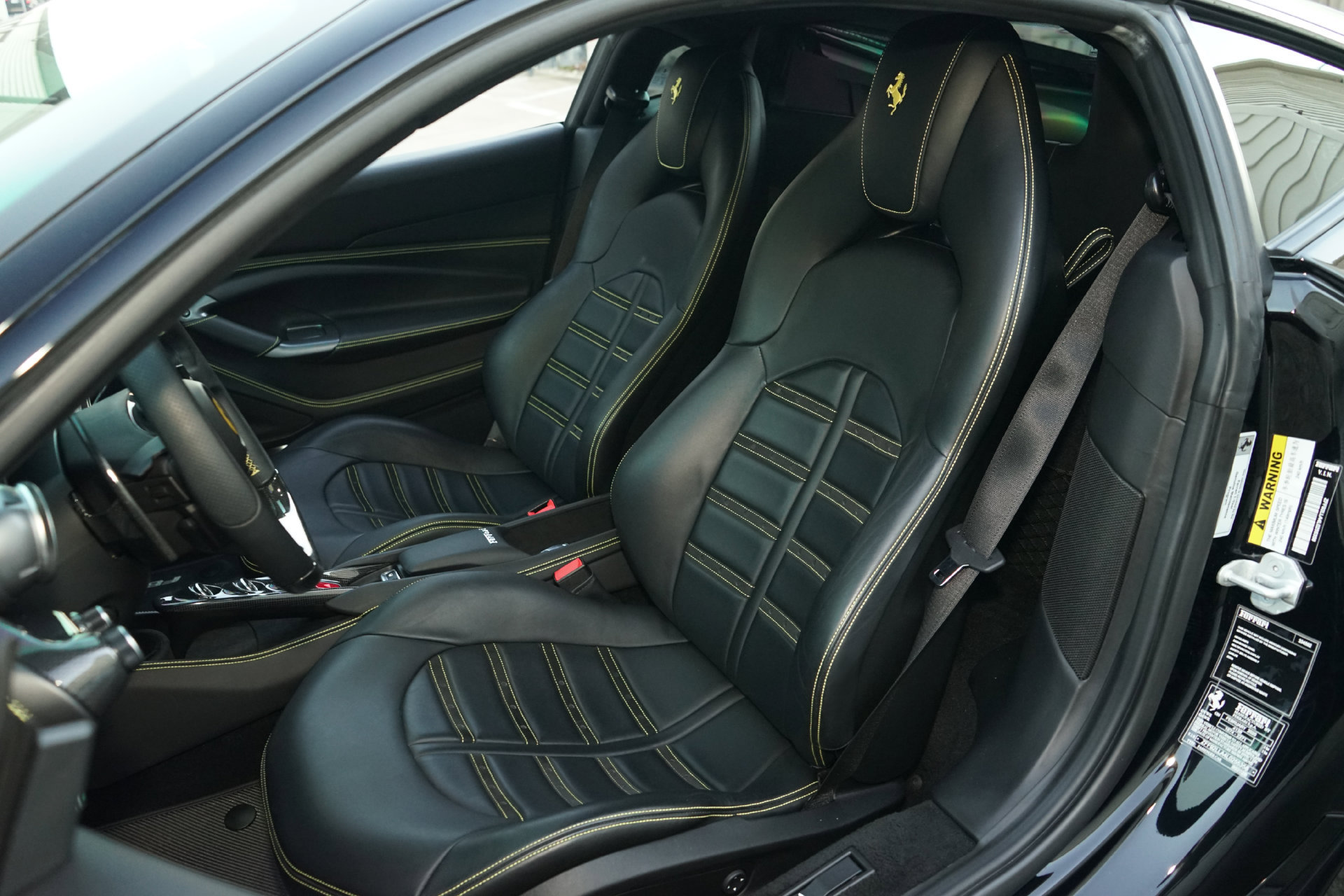 Used 2020 Ferrari F8 Tributo RWD image 10