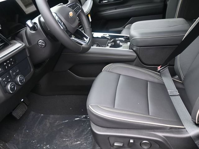 New 2025 Chevrolet Suburban Premier image 8